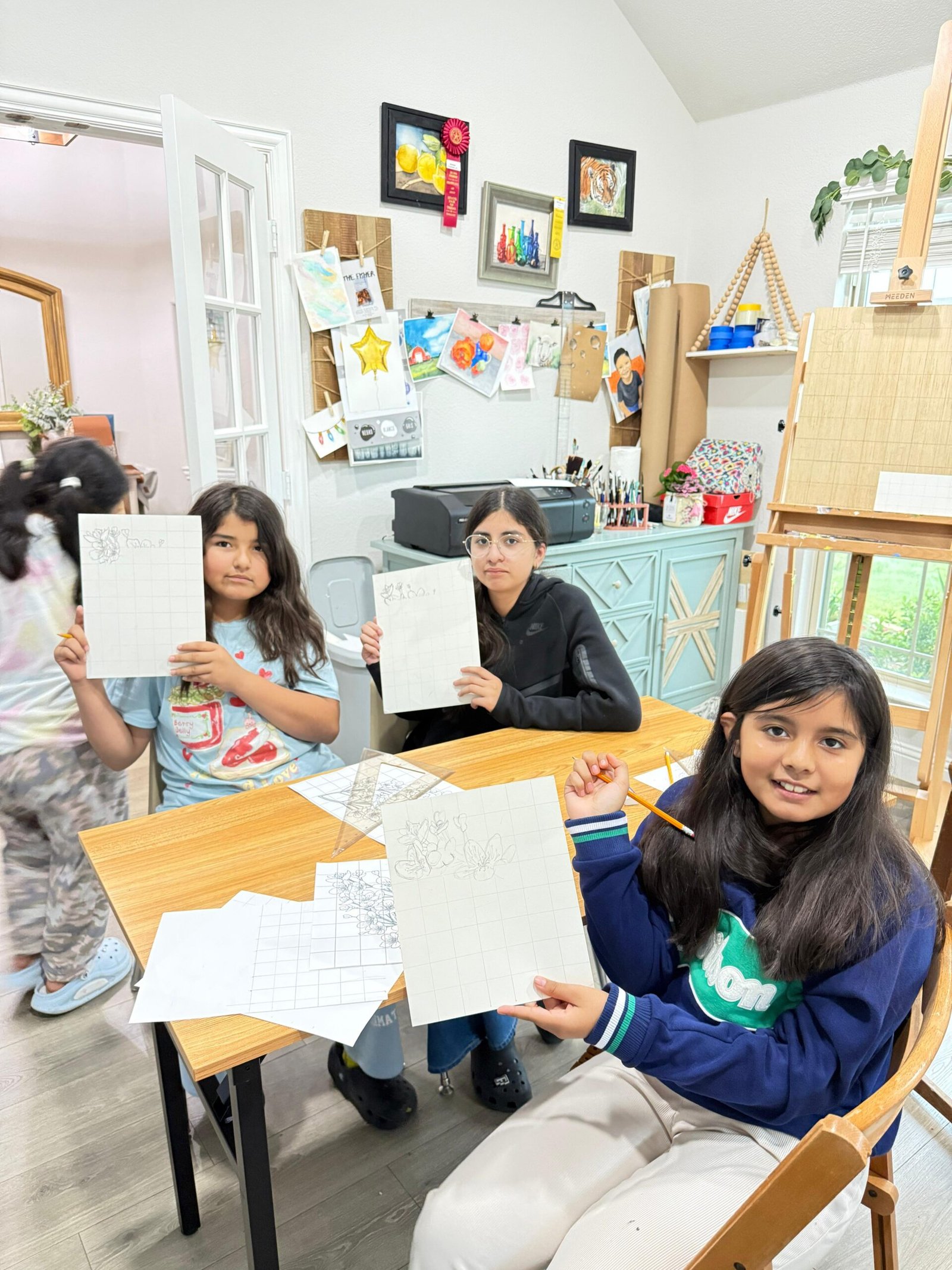 Artist teaching in Be.Artful Studio